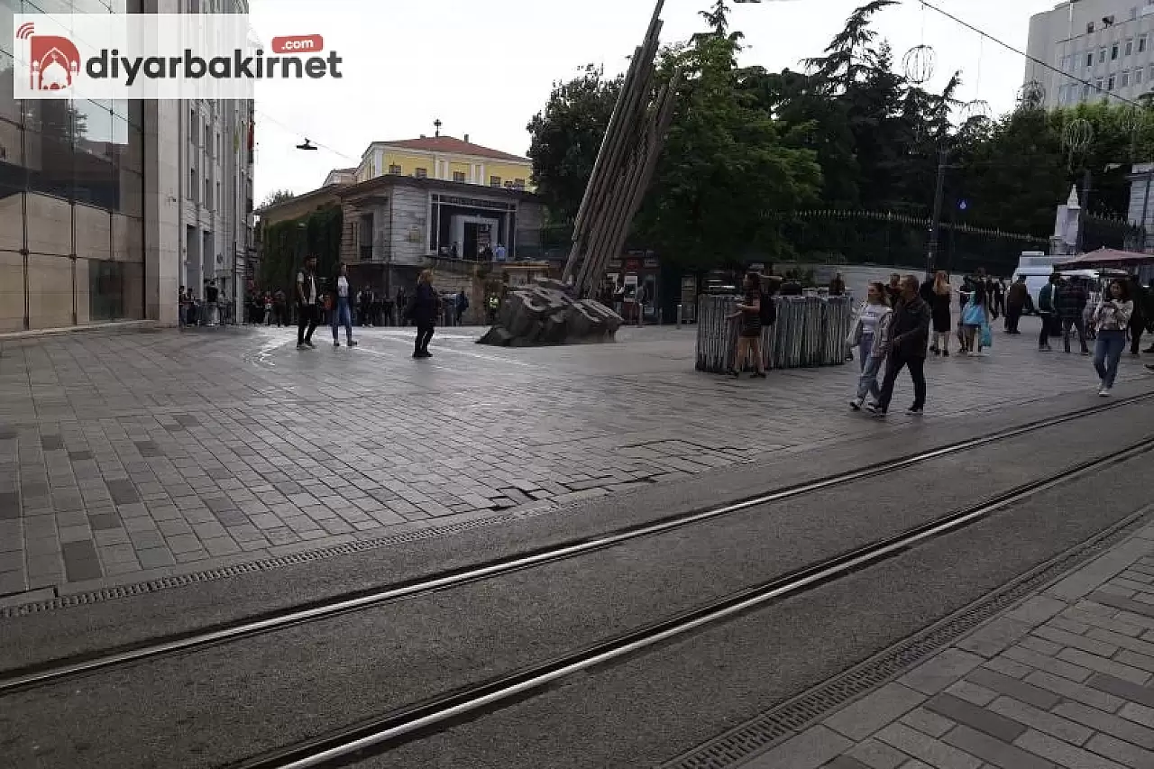 Polis bariyerleri yıllar sonra kaldırıldı!