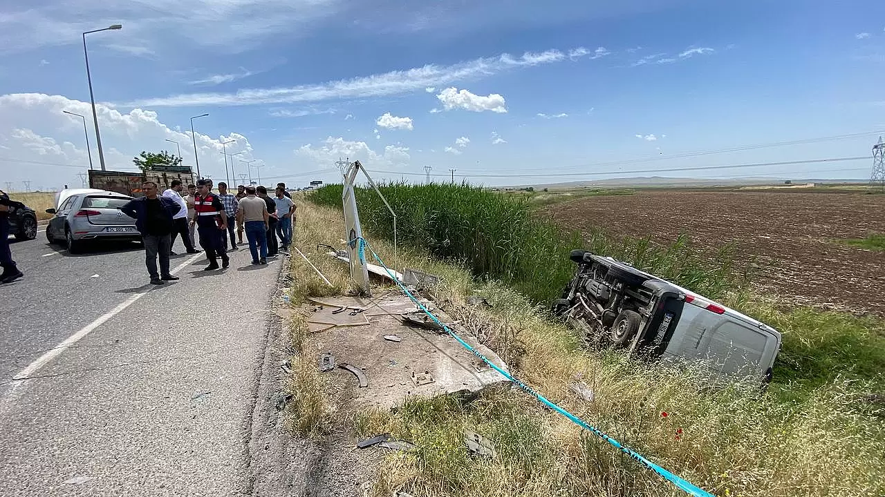 Diyarbakır'da meydana gelen trafik kazasında yaralanan kadın, hayatını kaybetti