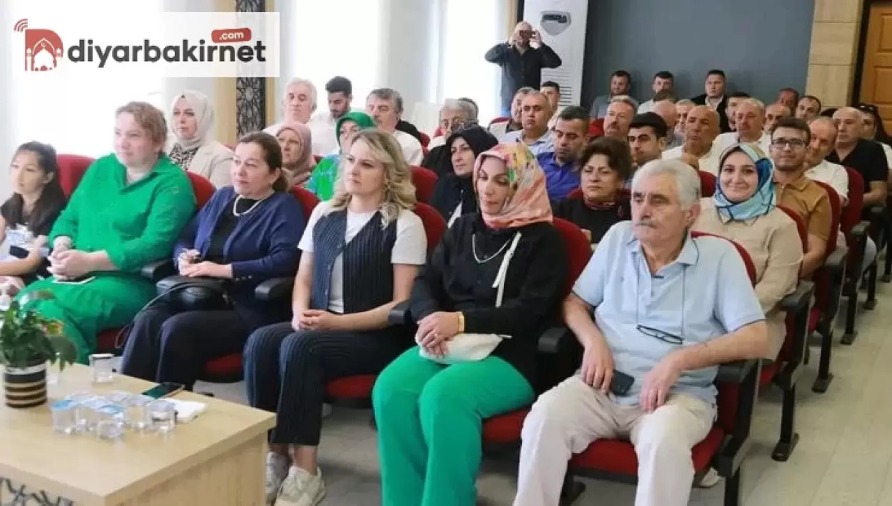 Mustafa Hamarat, Bayram Ziyaretleri Sırasında Anlamlı İfadelerle Topluma Seslendi