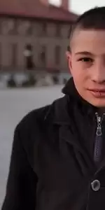 16 yaşındaki genç, boğazından bıçaklanarak yaşamını yitirdi - Acı haberi yürekleri dağladı