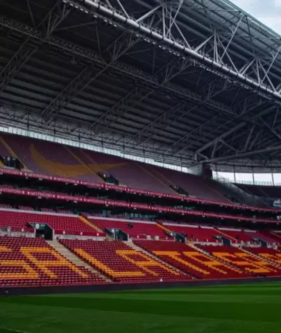 Galatasaray'dan ayrılanlar arasında Kerem Aktürkoğlu dışında Tete ve Ndombele de dikkat çekiyor