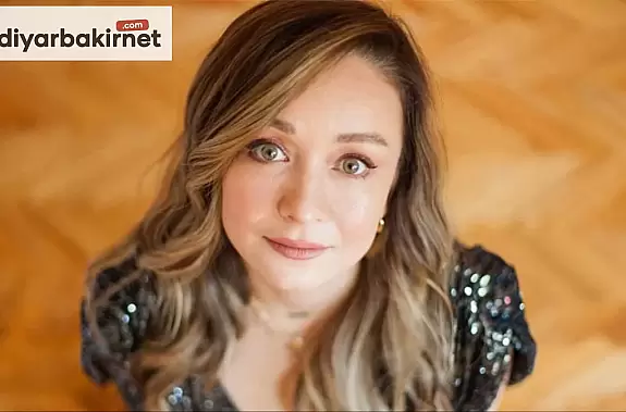 Sürpriz Evlilik! Başak Daşman ve Onur Altun Aile Arasında Bir Nikahla Dünya Evine Girdiler