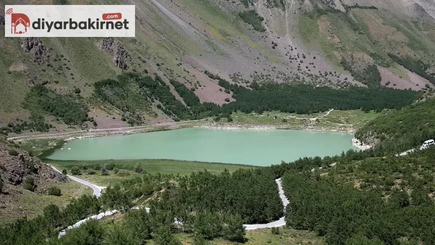 Doğa Tutkunlarının Gözdesi Bayramda Nemrut Dağı oldu