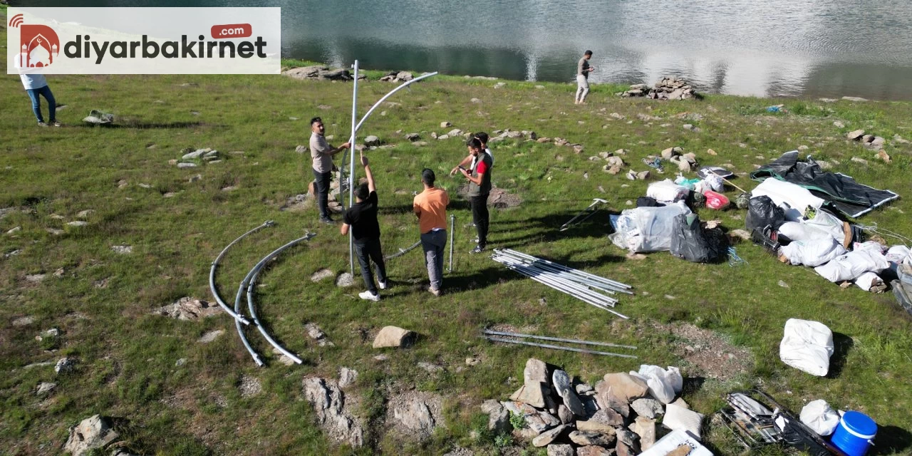 Şırnak'ta doğa tutkunları, bayramlarını 3 bin rakımlı Çalyan Gölü'nde karşılayacak