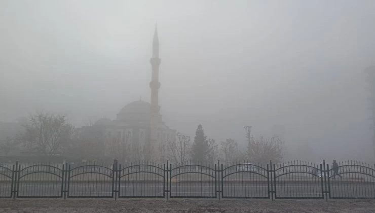 Diyarbakır'da 48 Saattir Şehir Sis Bulutunun Gölgesinde!