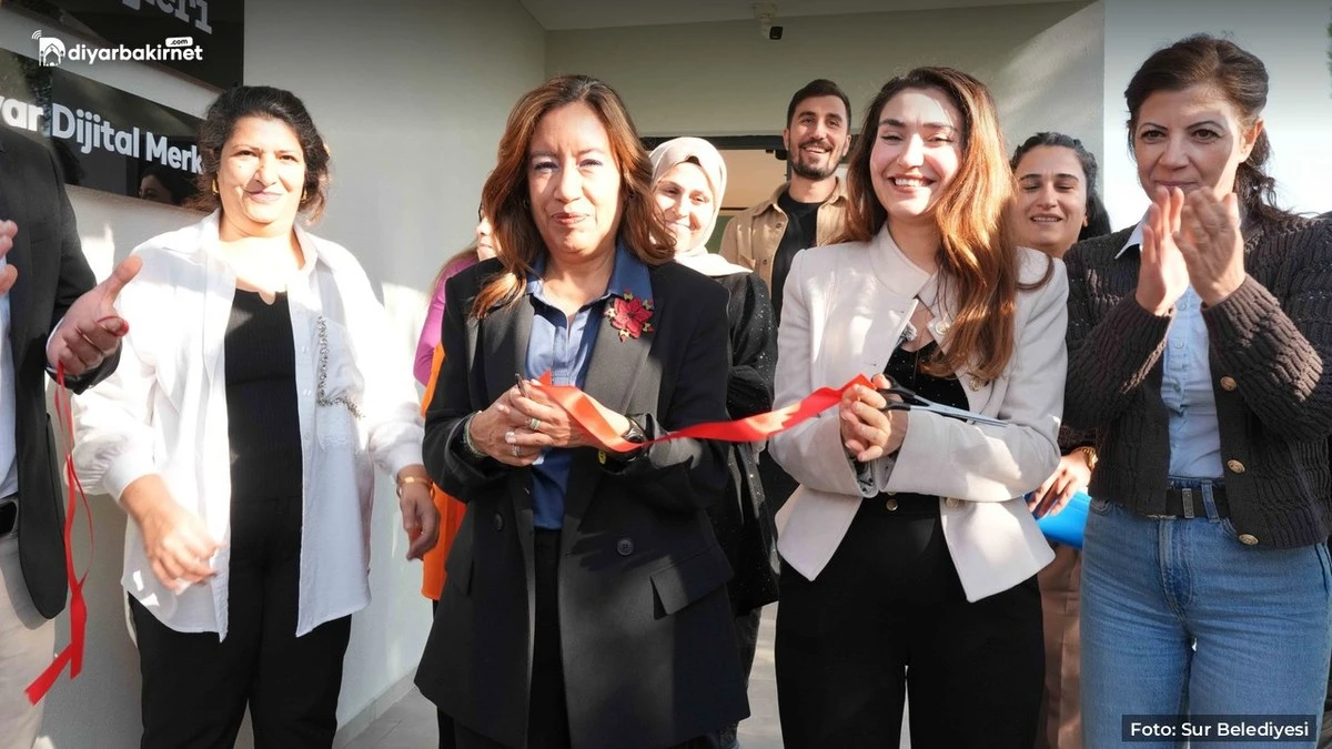 Sur'da Bağıvar Dijital Merkezi açıldı